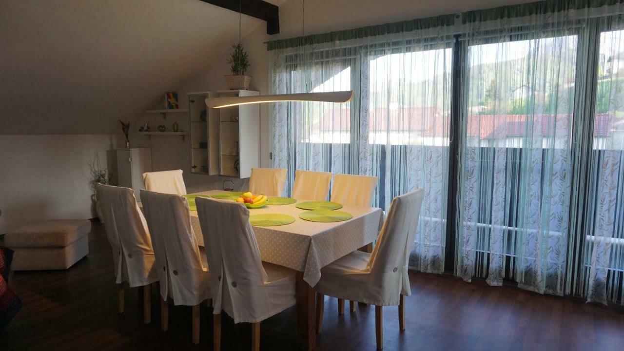 Ferienwohnung Schicker กมุนเดน ภายนอก รูปภาพ